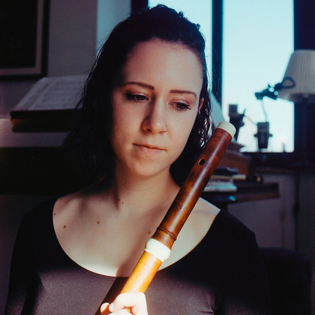 Ellen Sauer Tanyeri headshot, musician of Indianapolis Baroque Orchestra