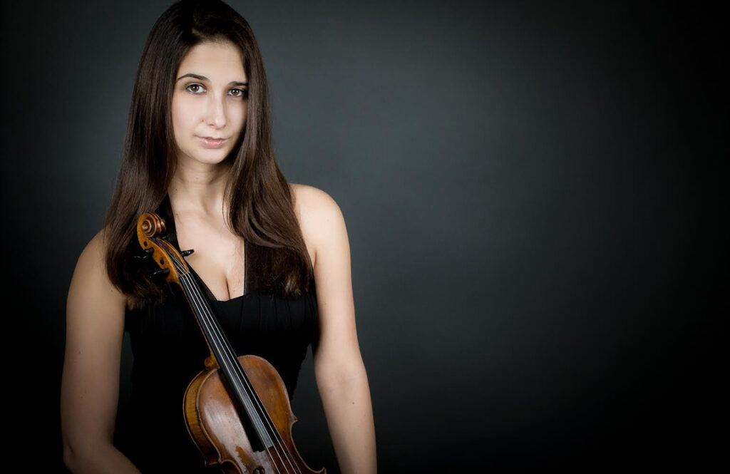 Mandy Wolman headshot, musician of Indianapolis Baroque Orchestra